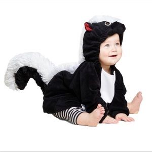 Toddler skunk costumes, 12-18m